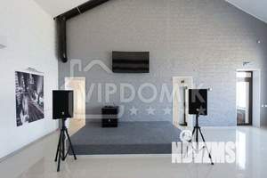 Дом 600м&sup2;, 2-этажный, посуточно, 