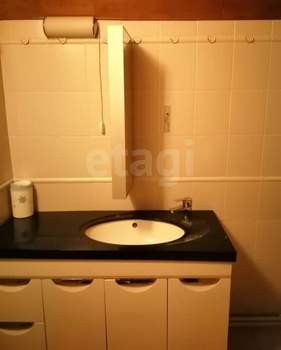 Дом 250м&sup2;, 2-этажный, на длительный срок, 