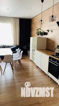 Дом 140м&sup2;, 2-этажный, посуточно, 