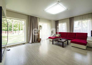 Дом 600м&sup2;, 2-этажный, на длительный срок, 