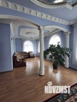 Дом 400м&sup2;, 2-этажный, посуточно, 