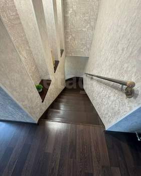 Дом 200м&sup2;, 2-этажный, на длительный срок, 