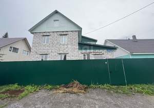 Дом 220м&sup2;, 2-этажный, на длительный срок, 