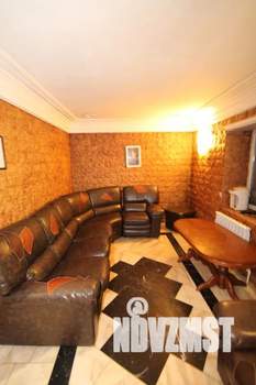 Дом 350м&sup2;, 2-этажный, посуточно, 