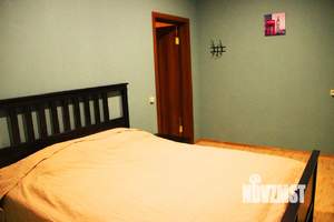 Дом 500м&sup2;, 3-этажный, посуточно, 