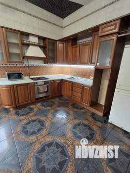 Дом 350м², 2-этажный, посуточно, 