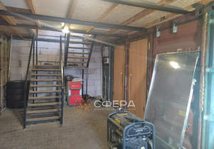 Дом 250м&sup2;, 2-этажный, на длительный срок, 