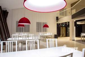 Дом 1000м&sup2;, 2-этажный, посуточно, 