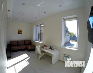 Дом 450м&sup2;, 2-этажный, посуточно, 