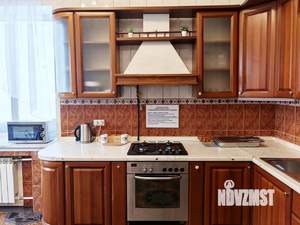 Дом 400м&sup2;, 2-этажный, посуточно, 