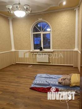 Дом 250м&sup2;, 1-этажный, на длительный срок, 