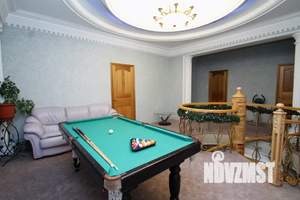 Дом 350м&sup2;, 2-этажный, посуточно, 