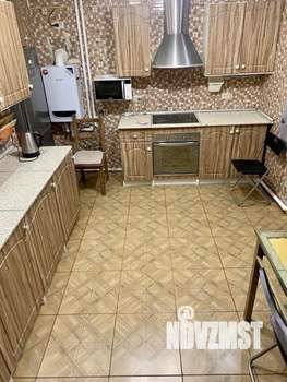 Дом 300м², 2-этажный, посуточно, 