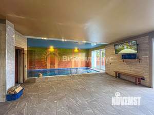 Дом 320м&sup2;, 2-этажный, посуточно, 