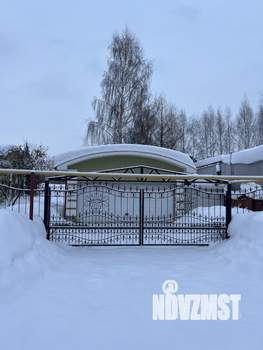 Коттедж 375м&sup2;, 3-этажный, на длительный срок, 