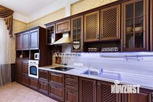 Коттедж 752м&sup2;, 5-этажный, на длительный срок, 