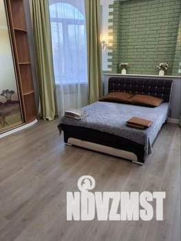 Дом 600м&sup2;, 3-этажный, посуточно, 