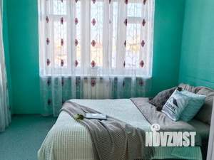 Дом 350м&sup2;, 2-этажный, посуточно, 