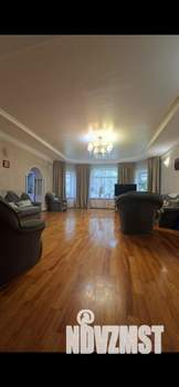 Дом 556м², 3-этажный, посуточно, 