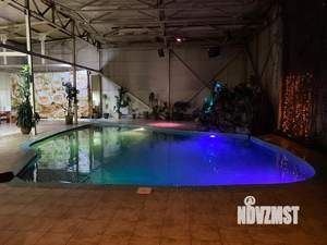 Дом 1000м&sup2;, 2-этажный, посуточно, 