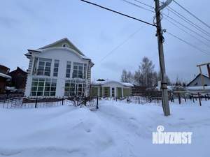 Коттедж 375м&sup2;, 3-этажный, на длительный срок, 