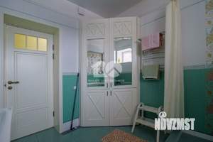 Дом 300м&sup2;, 2-этажный, на длительный срок, 