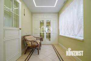 Дом 300м&sup2;, 2-этажный, на длительный срок, 