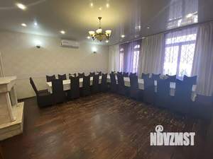 Дом 350м&sup2;, 3-этажный, посуточно, 