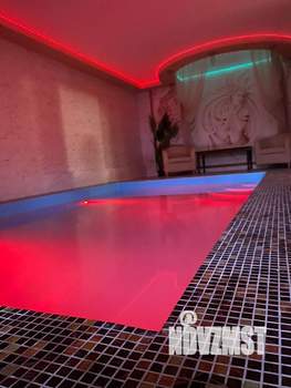 Дом 951м&sup2;, 2-этажный, посуточно, 