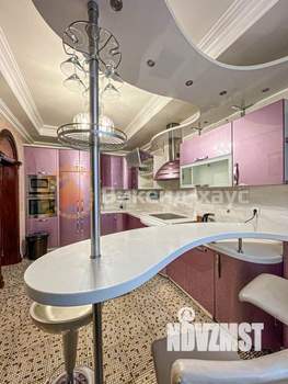 Дом 350м&sup2;, 4-этажный, посуточно, 