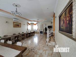 Дом 450м&sup2;, 3-этажный, посуточно, 