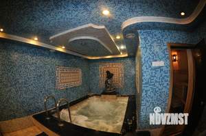 Дом 350м&sup2;, 2-этажный, посуточно, 