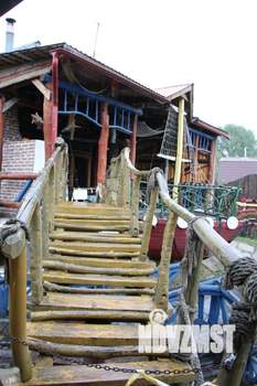 Дом 250м&sup2;, 2-этажный, посуточно, 