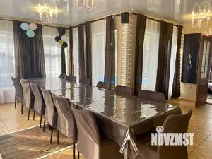 Дом 300м&sup2;, 3-этажный, посуточно, 