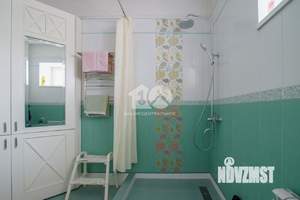 Дом 300м&sup2;, 2-этажный, на длительный срок, 