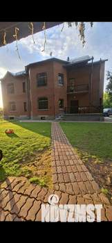 Дом 556м&sup2;, 3-этажный, посуточно, 