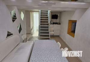 Дом 350м&sup2;, 2-этажный, посуточно, 