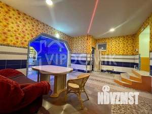 Дом 320м&sup2;, 2-этажный, посуточно, 