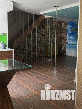 Дом 200м², 3-этажный, посуточно, 