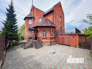 Дом 300м&sup2;, 2-этажный, посуточно, 