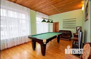 Дом 357м&sup2;, 3-этажный, на длительный срок, 