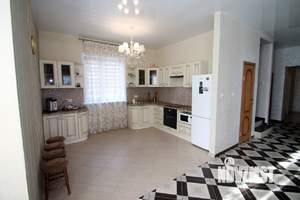 Дом 250м², 2-этажный, посуточно, 