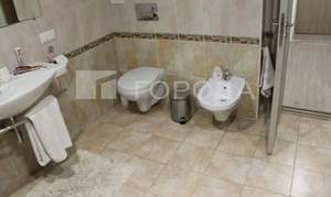 Дом 700м&sup2;, 3-этажный, на длительный срок, 