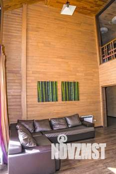 Дом 250м&sup2;, 2-этажный, посуточно, 