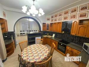 Дом 550м&sup2;, 4-этажный, посуточно, 