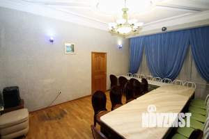 Дом 350м&sup2;, 2-этажный, посуточно, 