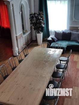 Дом 350м², 2-этажный, посуточно, 