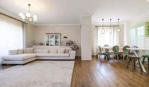 Дом 180м&sup2;, 1-этажный, на длительный срок, 