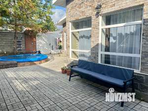 Дом 300м&sup2;, 3-этажный, посуточно, 