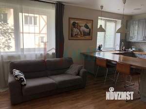 Таунхаус 180м², 3-этажный, на длительный срок, 